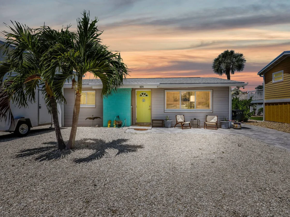 Pearl Beach House - Walk to FMB, Pool & Hot Tub! #25