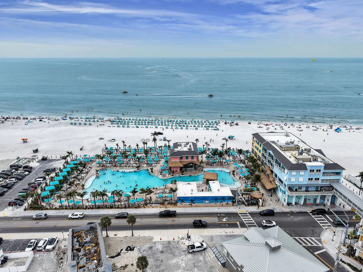 Pearl Beach House - Walk to FMB, Pool & Hot Tub! #18