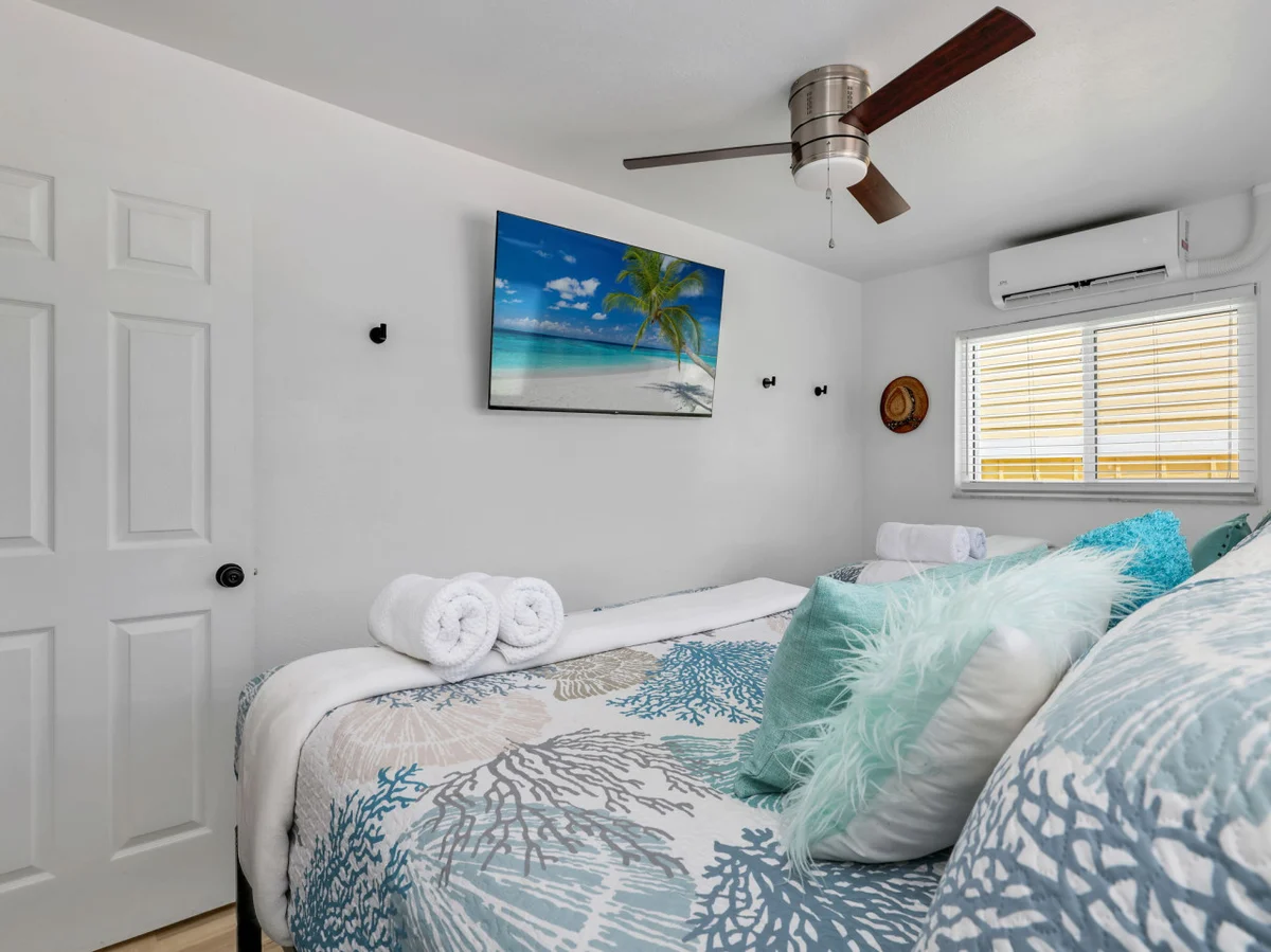 Pearl Beach House - Walk to FMB, Pool & Hot Tub! #13
