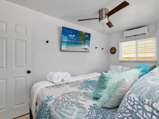 Bedroom 1 image 1