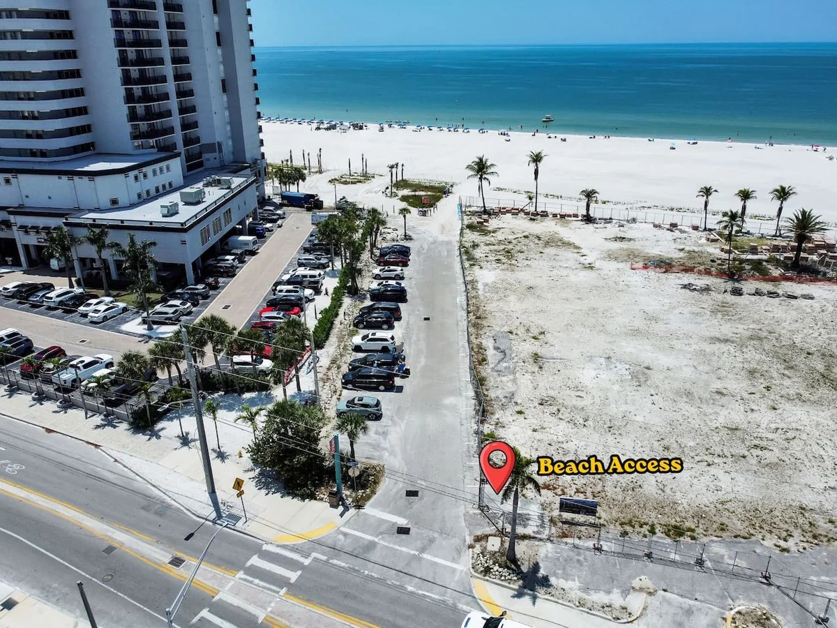 Pearl Beach House - Walk to FMB, Pool & Hot Tub! #28