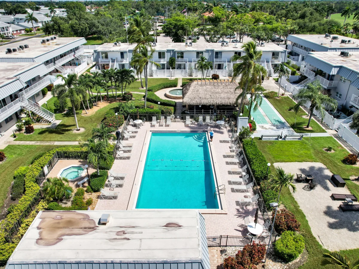 The Sunshine Suite - Pool, Hot Tub, Shuffleboard #17