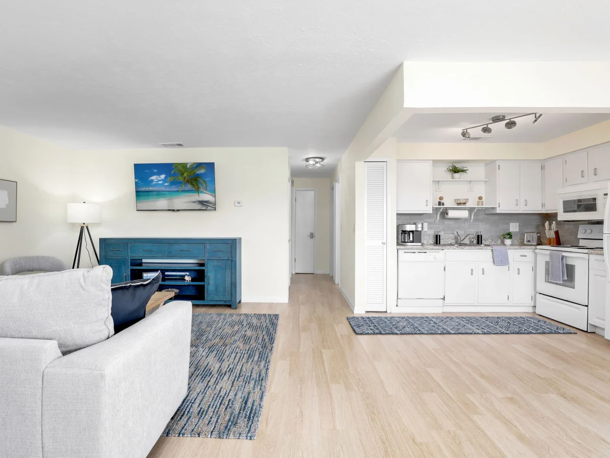 The Sunshine Suite - Pool, Hot Tub, Shuffleboard #25