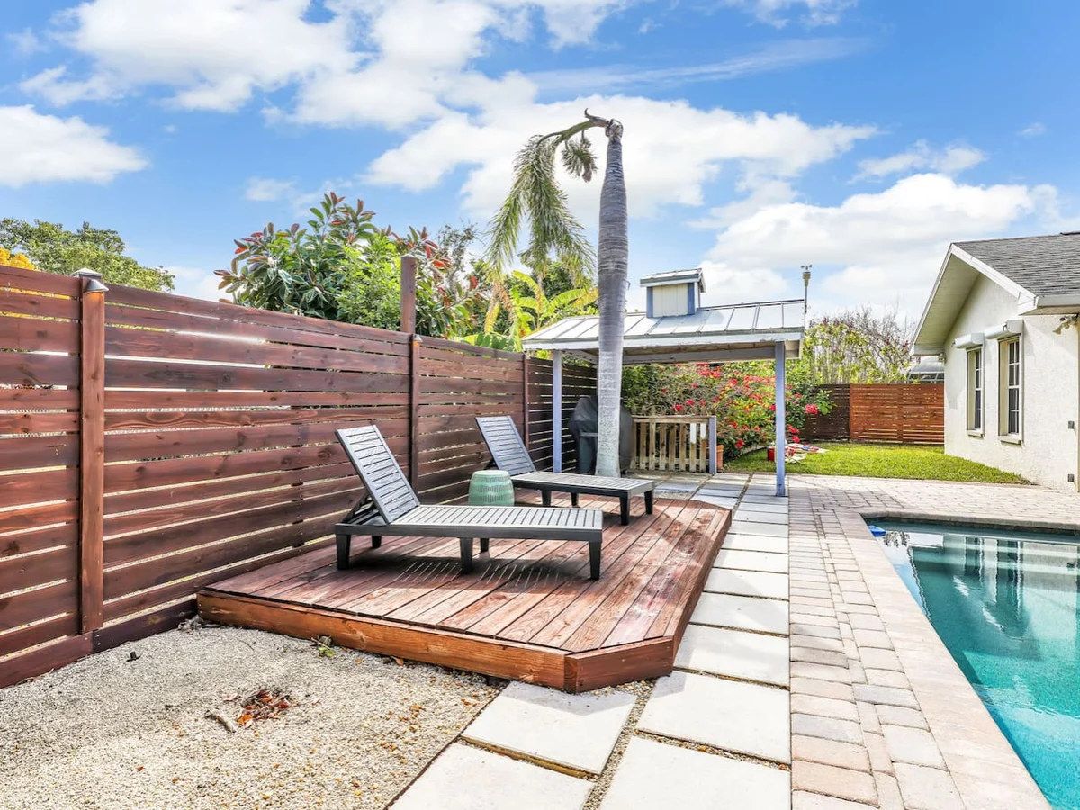 Tropical Haven- Heated Pool, Fire Pit, Fenced Yard #12