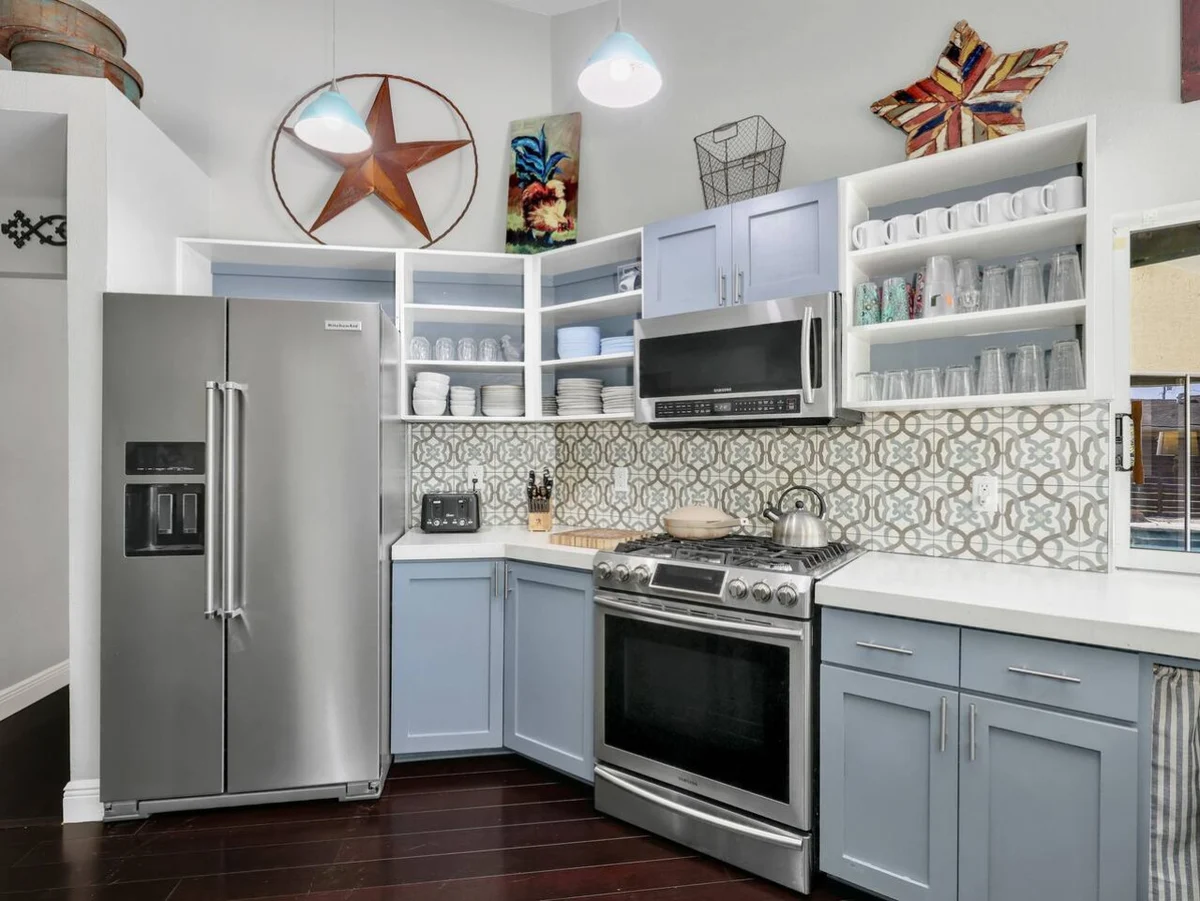 Tropical Haven- Heated Pool, Fire Pit, Fenced Yard #26