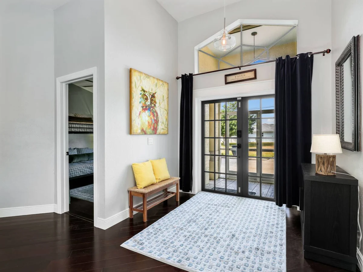 Tropical Haven- Heated Pool, Fire Pit, Fenced Yard #11