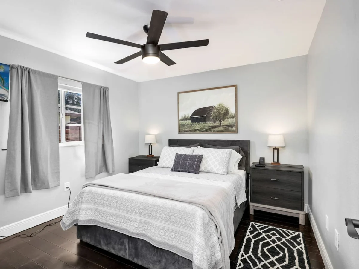 Tropical Haven- Heated Pool, Fire Pit, Fenced Yard #33