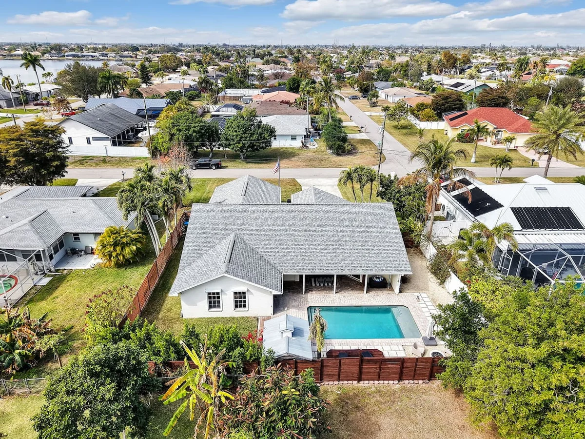 Tropical Haven- Heated Pool, Fire Pit, Fenced Yard #38