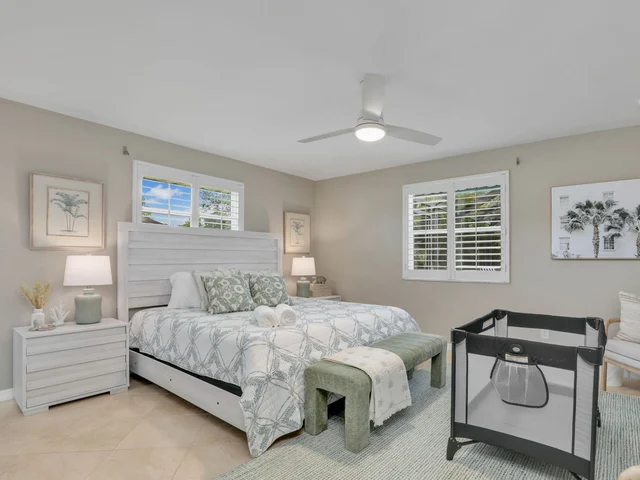 Bedroom 1 image 1