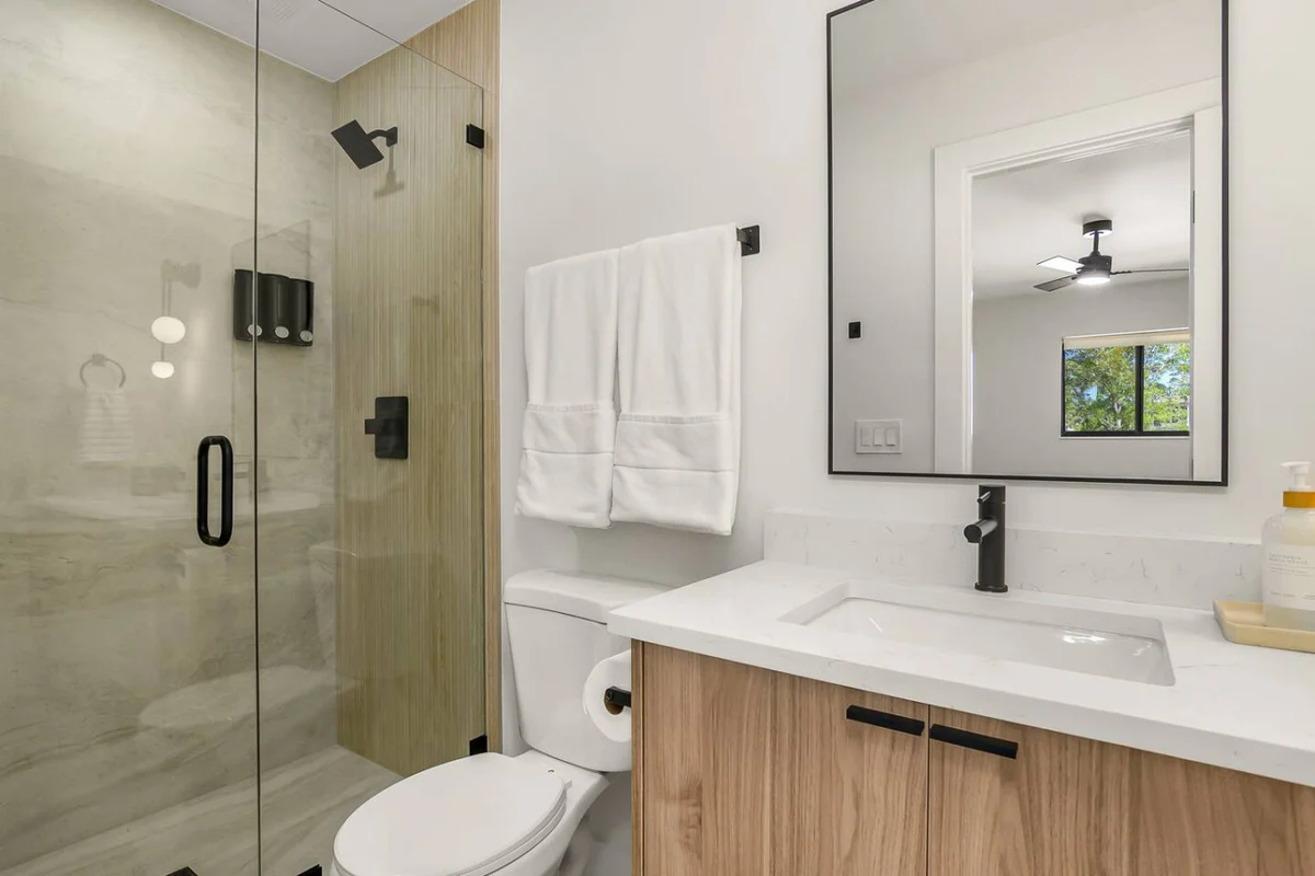 Villa Driftwood by Downtown & Beach #22