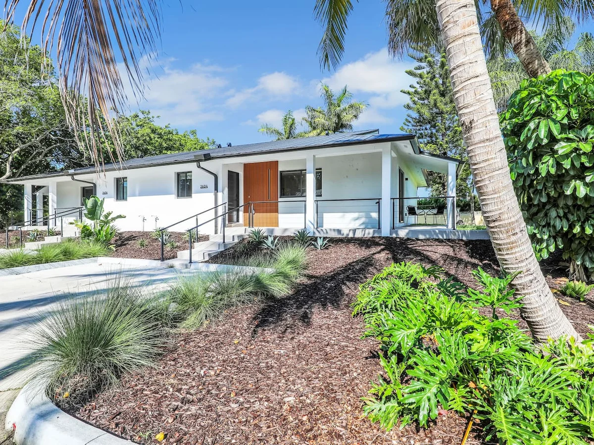 Villa Solé by Downtown & Beach #28