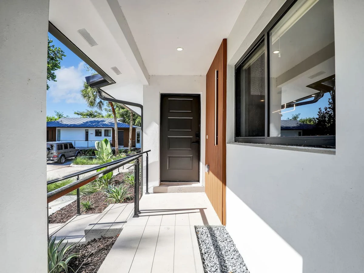 Villa Solé by Downtown & Beach #26