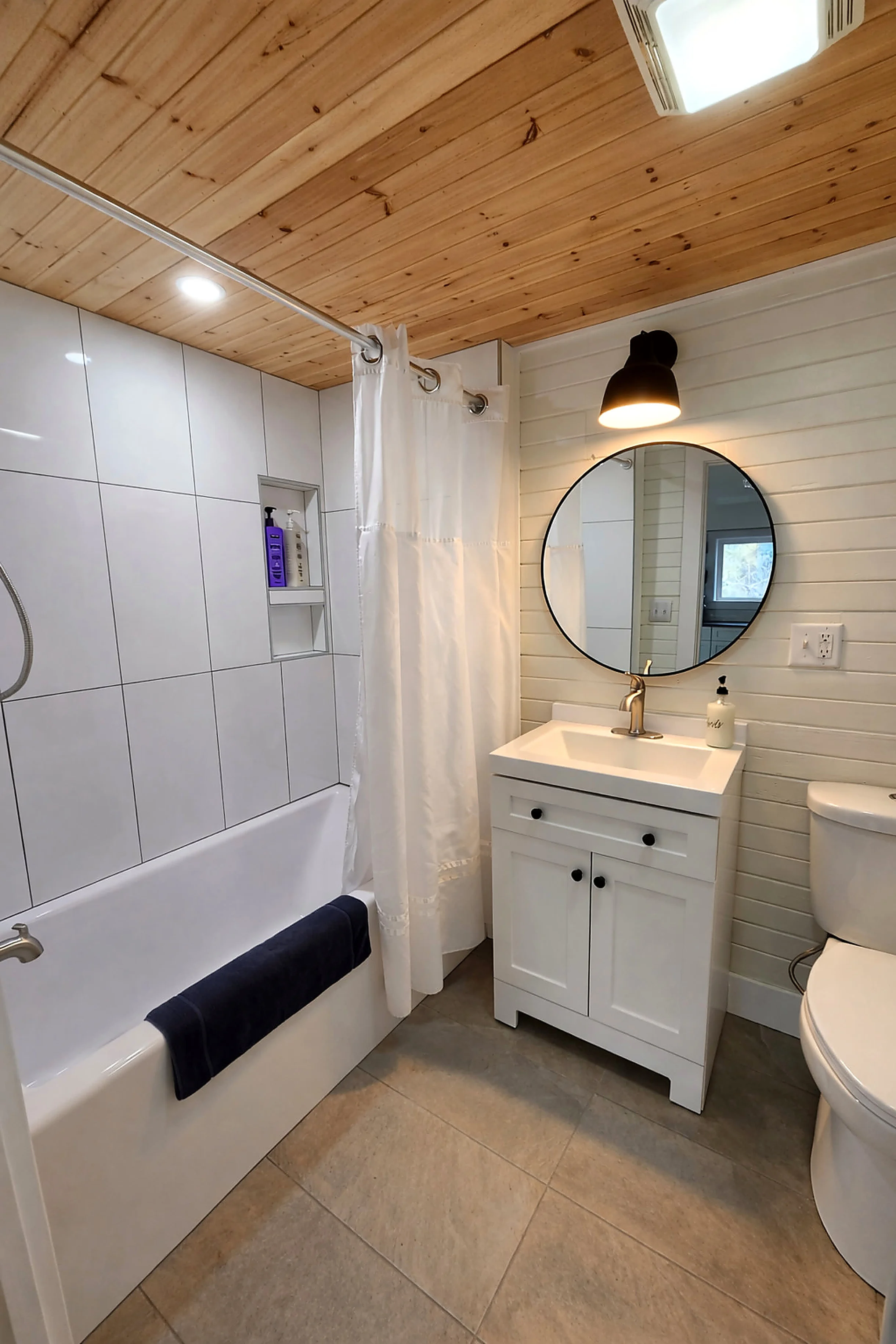 3-CottageExclusiveRetreat HotTubs Walk to Beach #19