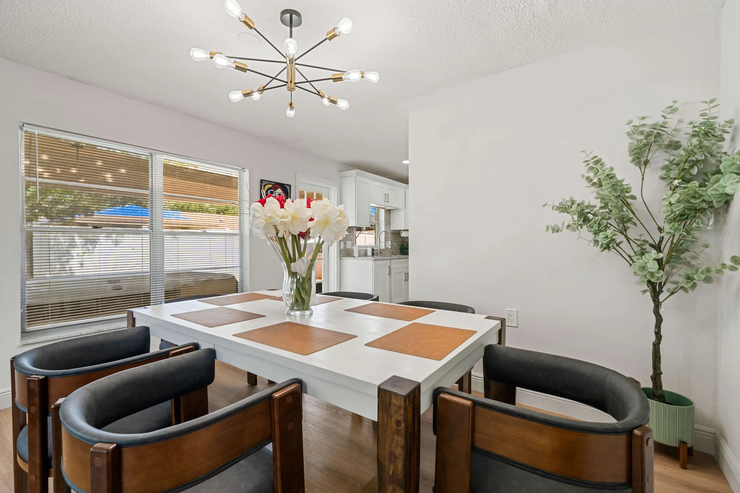 1812 Firwood #24