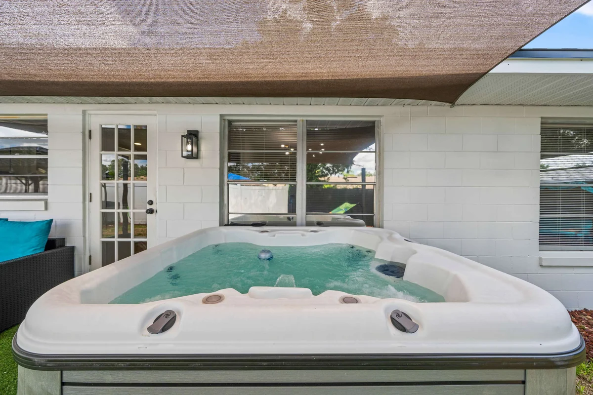 1812 Firwood property photo 4