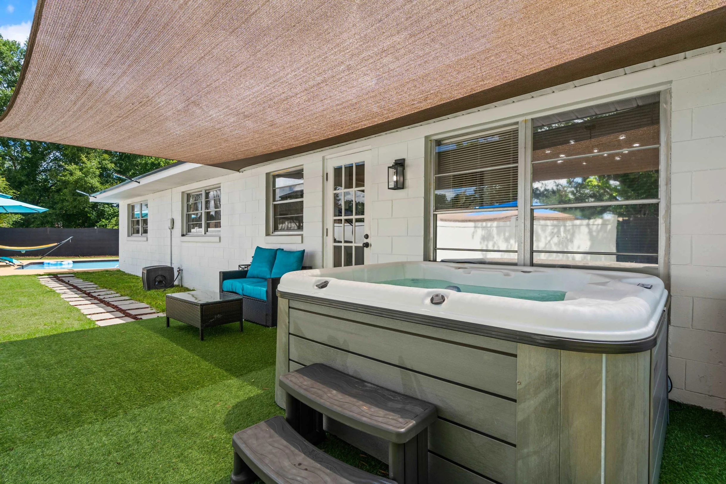 1812 Firwood #10