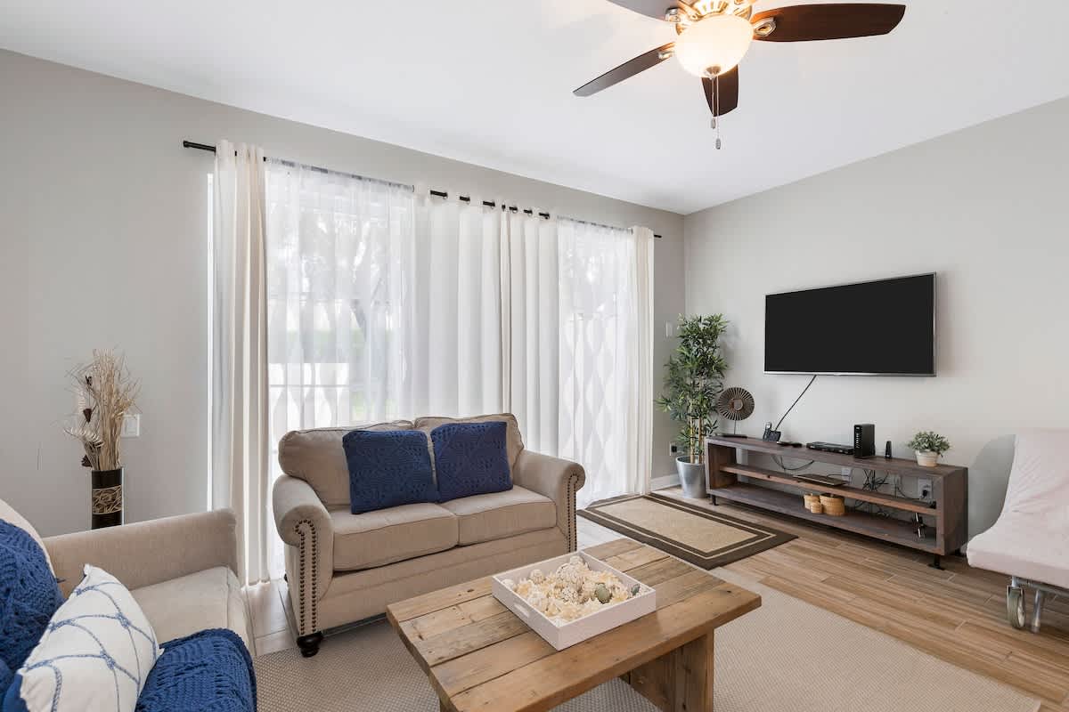 Home in Kissimmee property photo 3