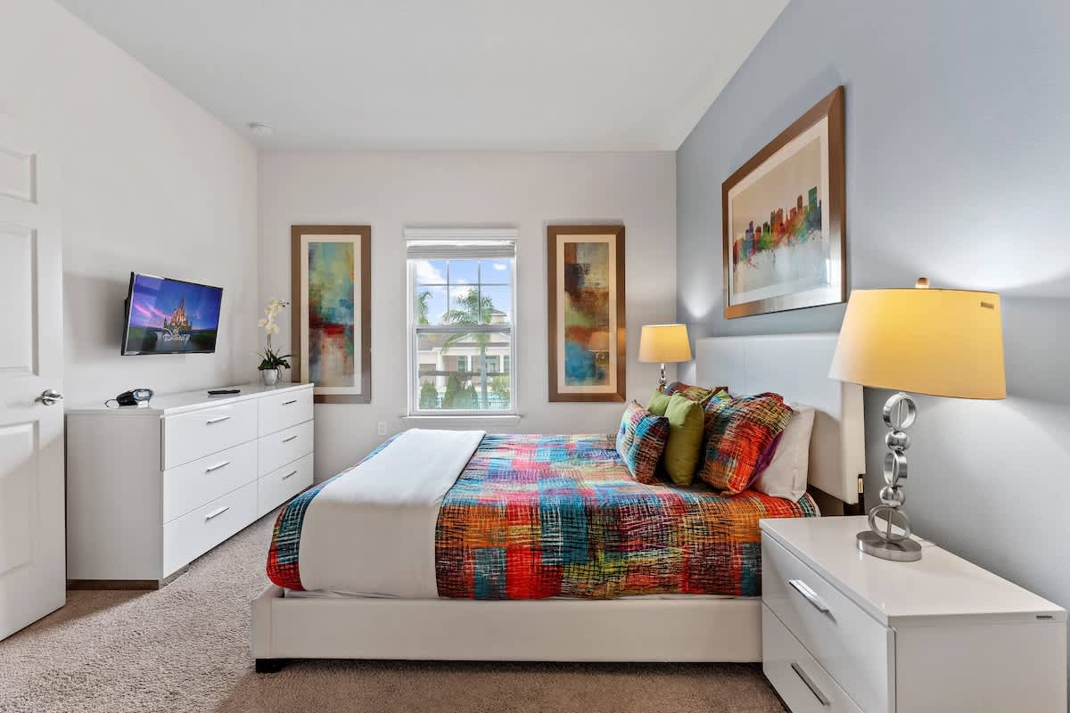 Bedroom 1 image 1