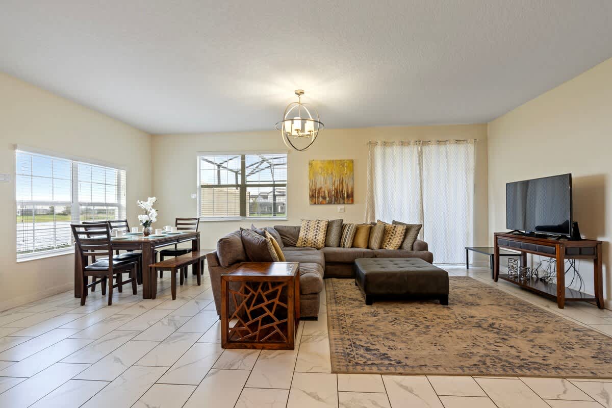 Home in Kissimmee property photo 3