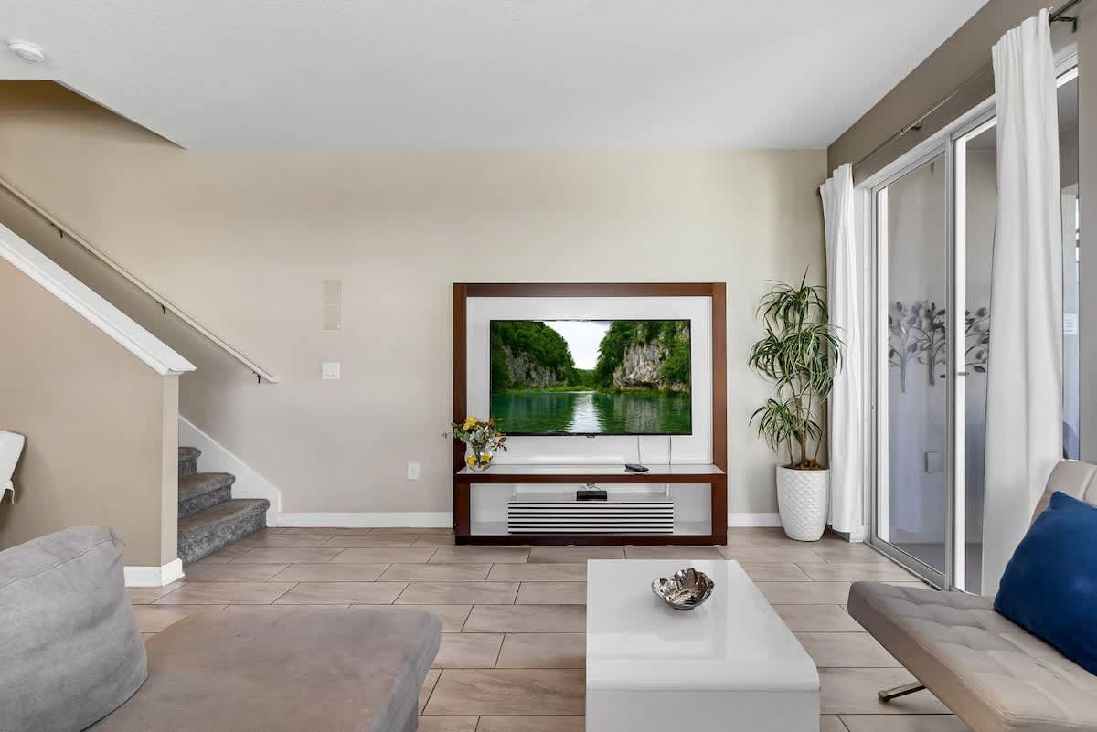 Home in Kissimmee property photo 3