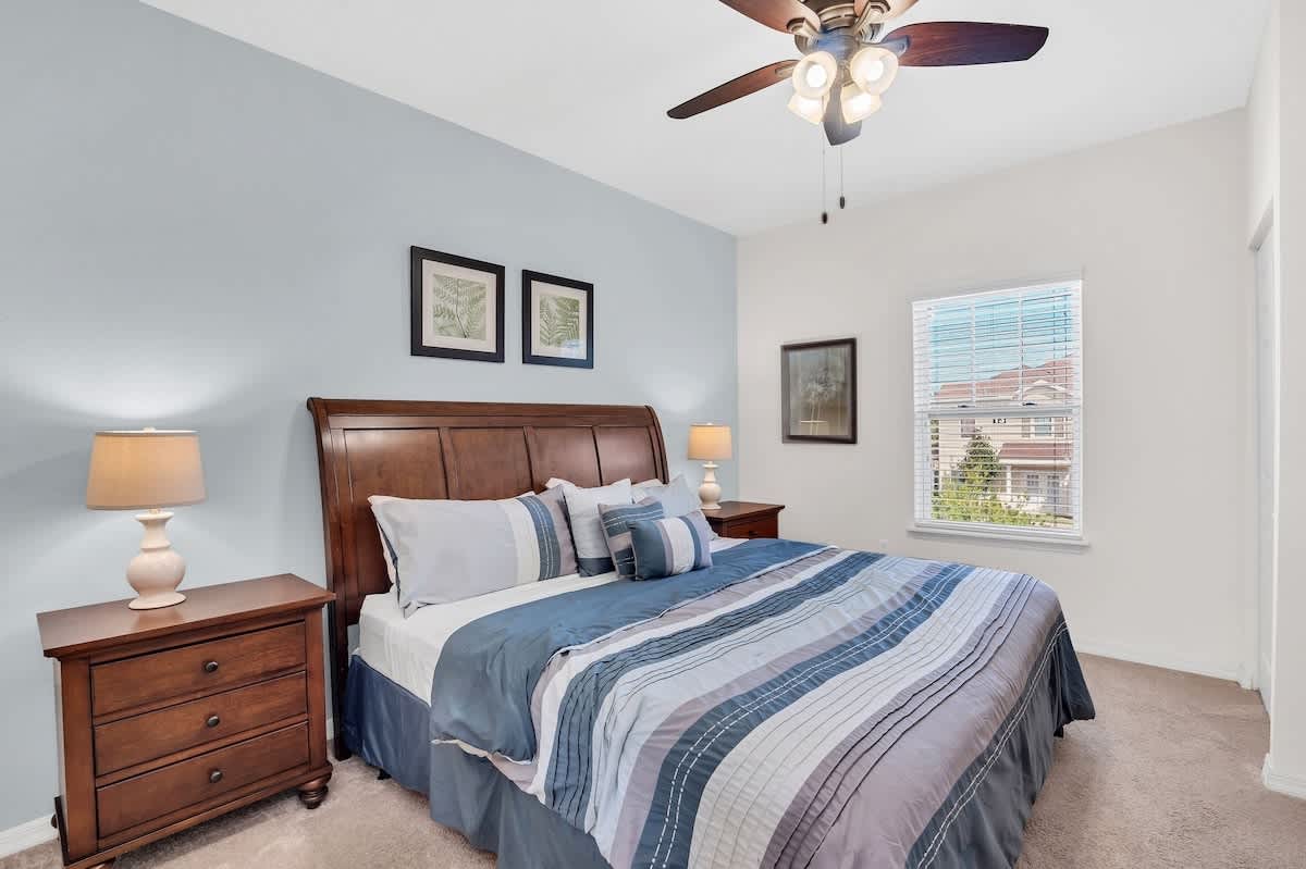 Bedroom 1 image 1