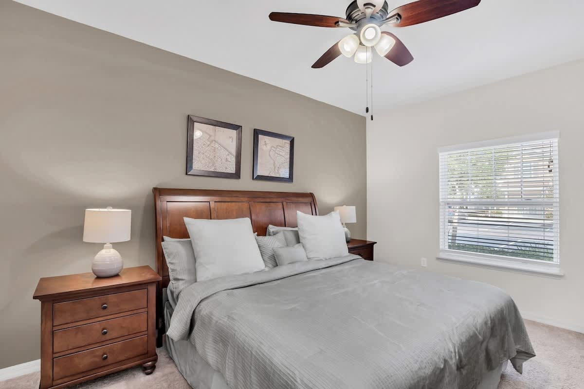 Bedroom 3 image 1