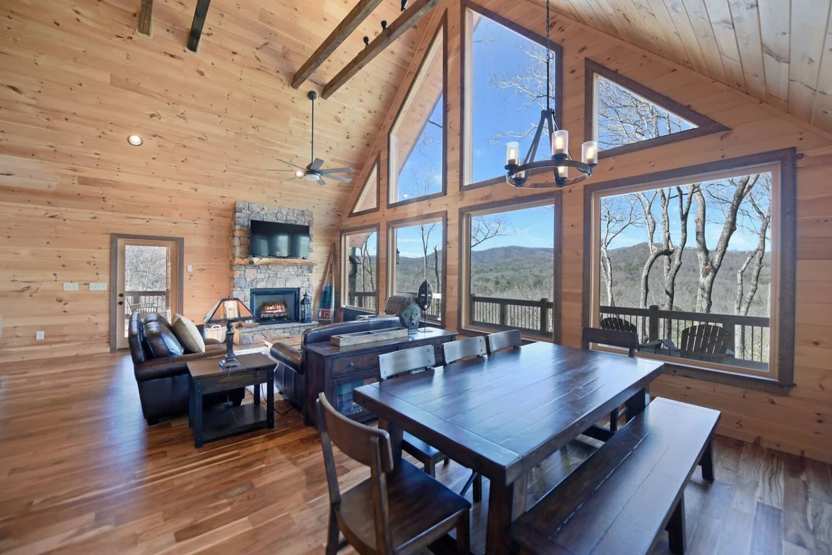 Home in Cherry Log property photo 3