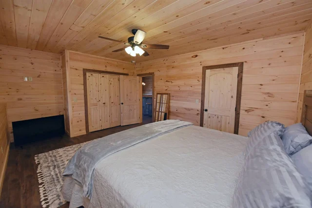 Bedroom 4 image 1