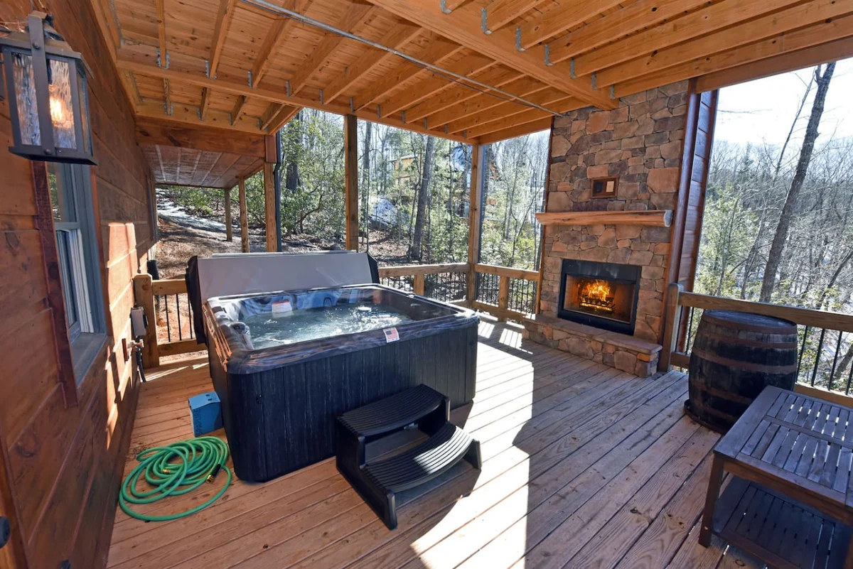 Home in Cherry Log property photo 5