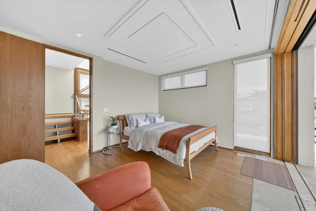 Guest Bedroom 3 image 1