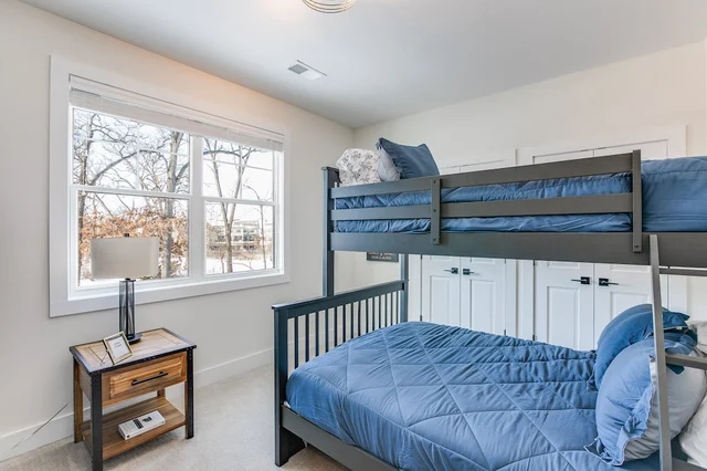 Bedroom 1 image 1