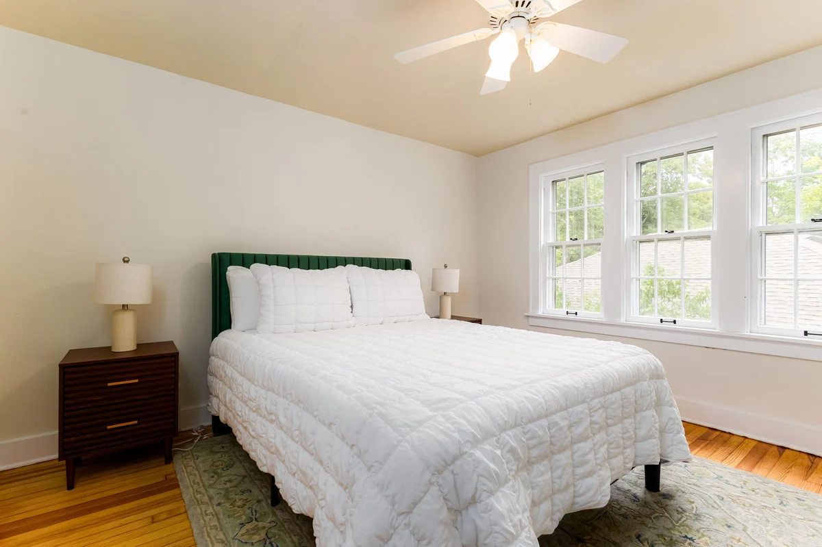 Bedroom 1 image 1