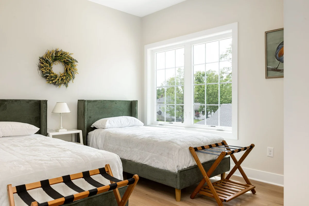 Bedroom 1 image 1