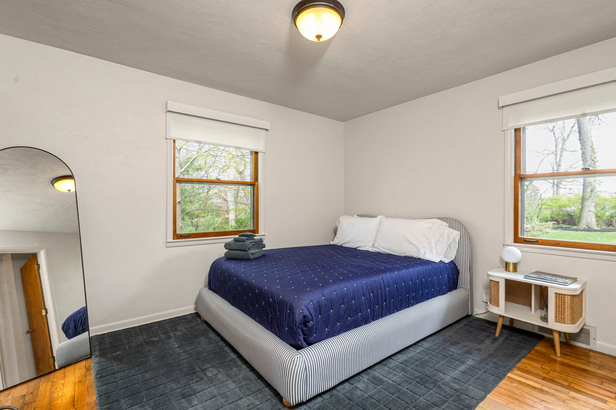 Bedroom 4 image 1