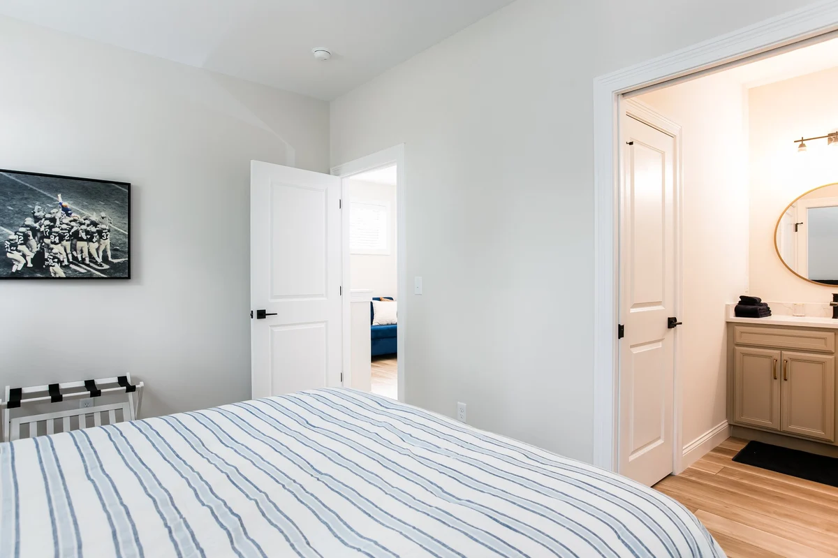 Bedroom 11 image 1