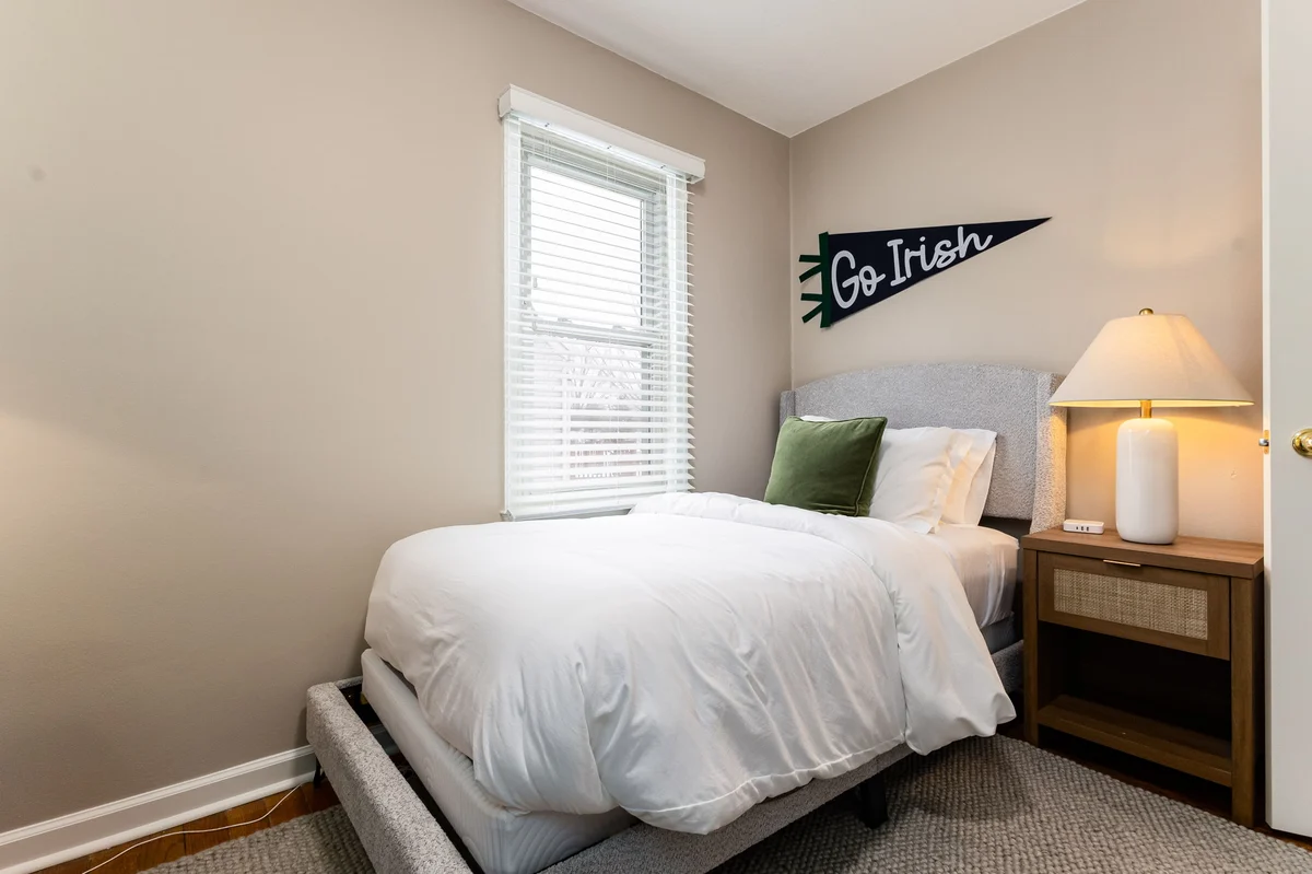 Bedroom 3 image 1