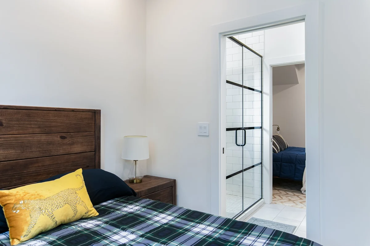 Bedroom 3 image 1