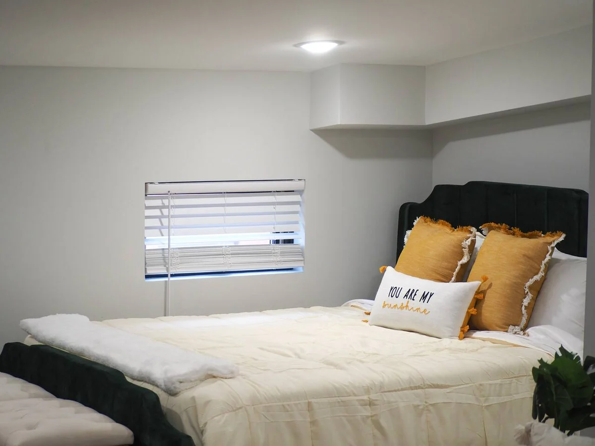 OTR by TQL+Studio+Queen Bed+50in Smart TV+Wifi property photo 2