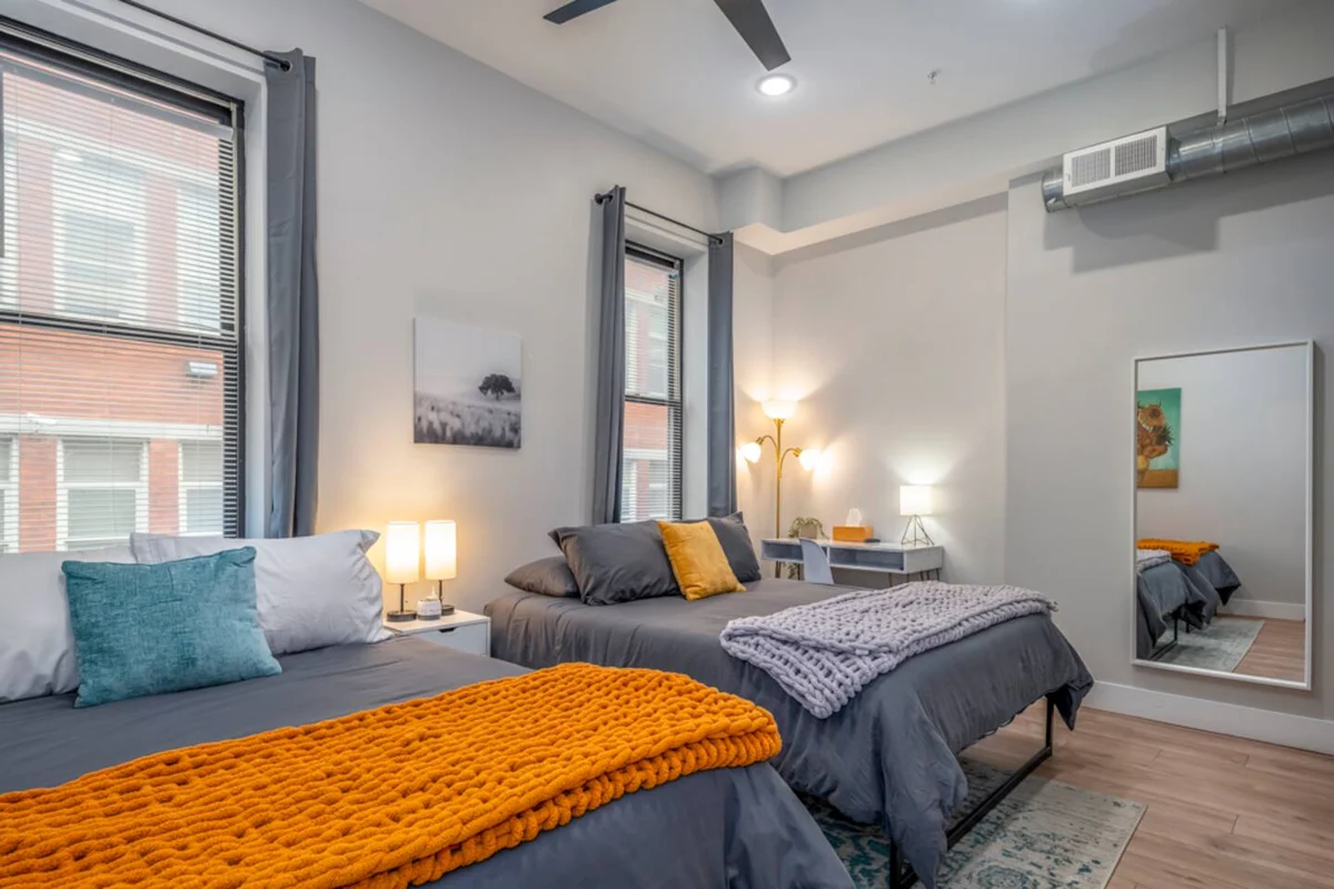 Apartment in Cincinnati property photo 2
