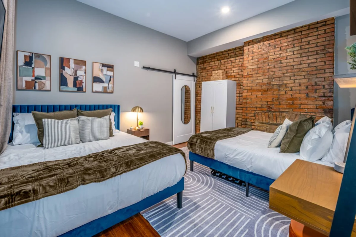 Urban OTR off Vine+2 Queen Beds+Sleep 5ppl+1st Fl property photo 4