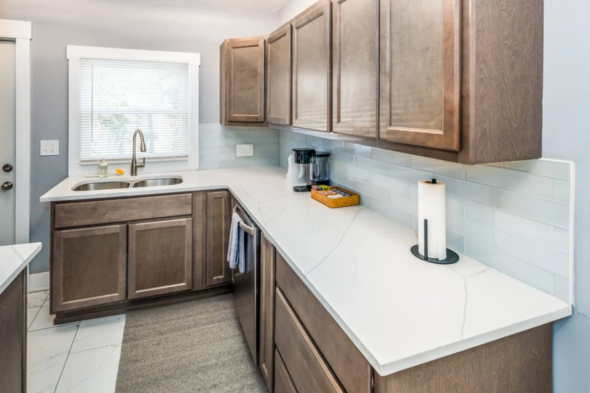 Walnut Hills+Mins to UC+King Beds+Smart TVs+1st Fl property photo 4
