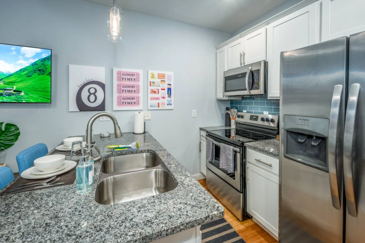 Apartment in Cincinnati property photo 4