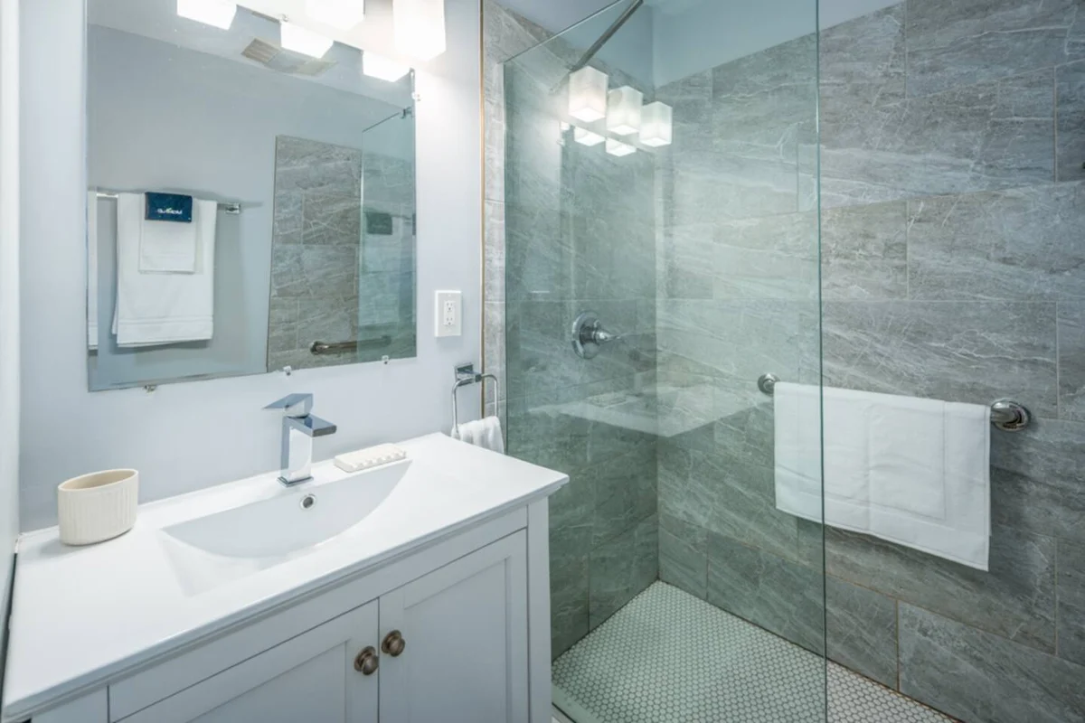Apartment in Cincinnati property photo 5