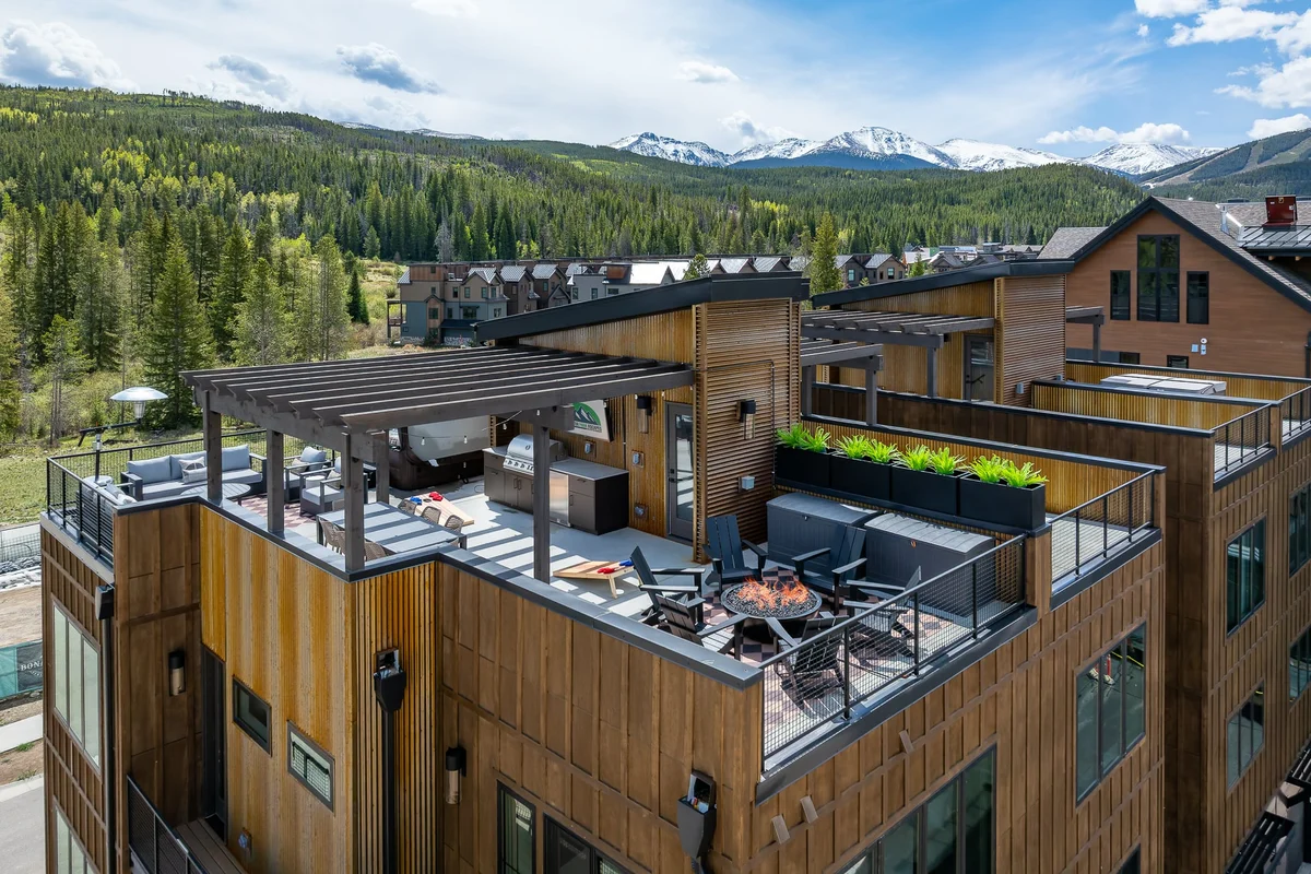 Row Roof Top Penthouse 141 #35