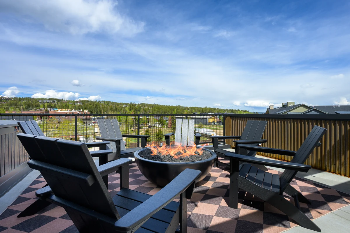 Row Roof Top Penthouse 141 #8