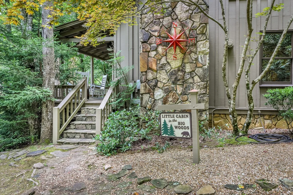 Creekside Fairytale Cabin by Mountain Oasis | Bear Creek Trail – 2