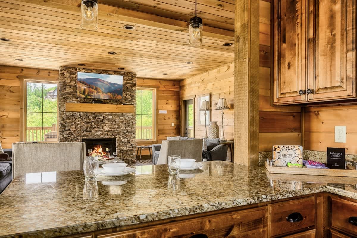 Indoor Pool Cabin w/ Putt Putt & Mountain View #40