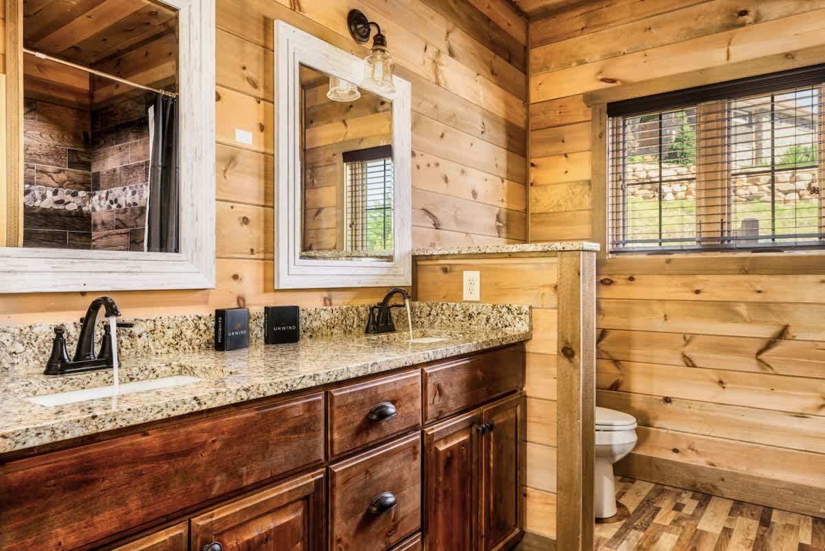 Indoor Pool Cabin w/ Putt Putt & Mountain View #15