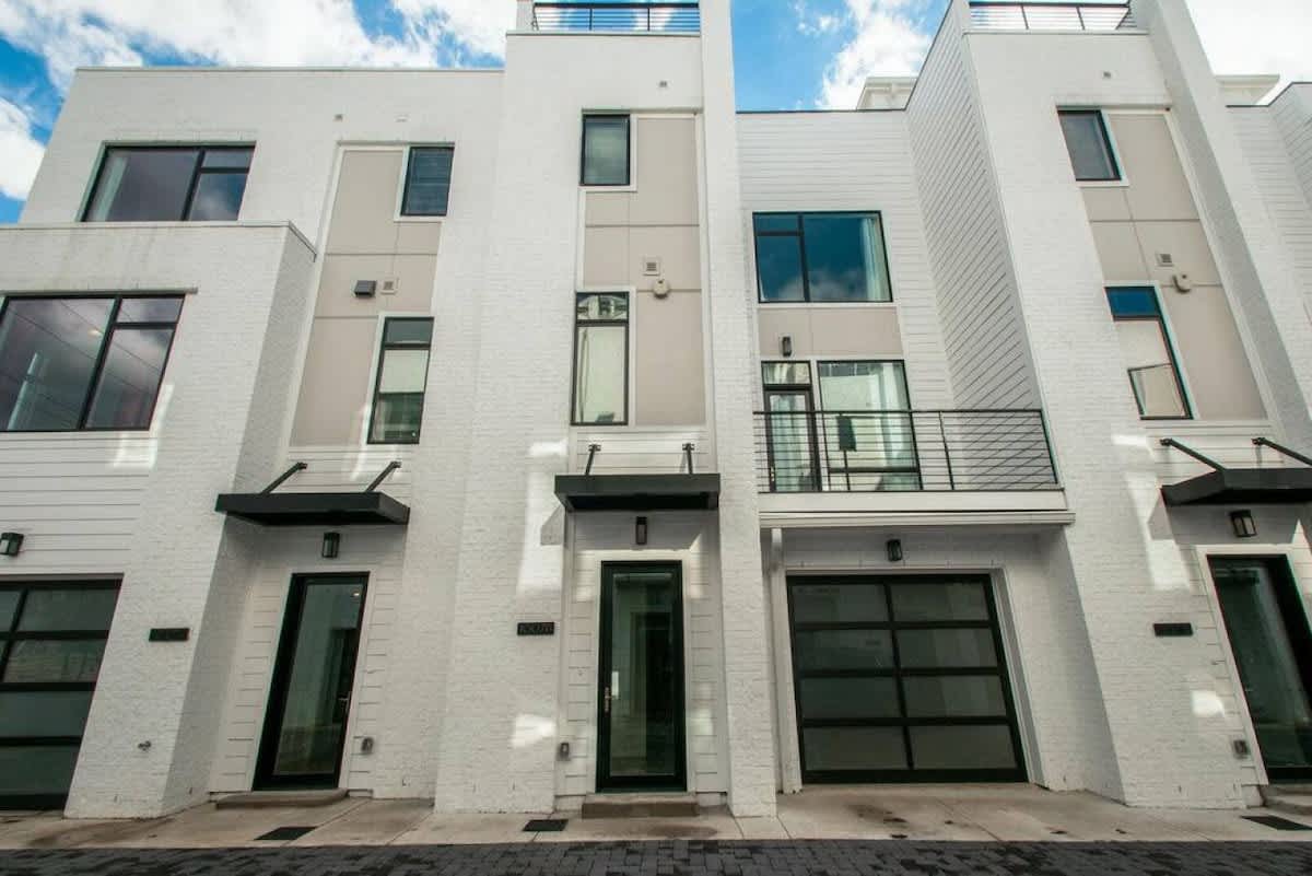Gulch Walkable 3BR w/ Roof Deck & Skyline View #28