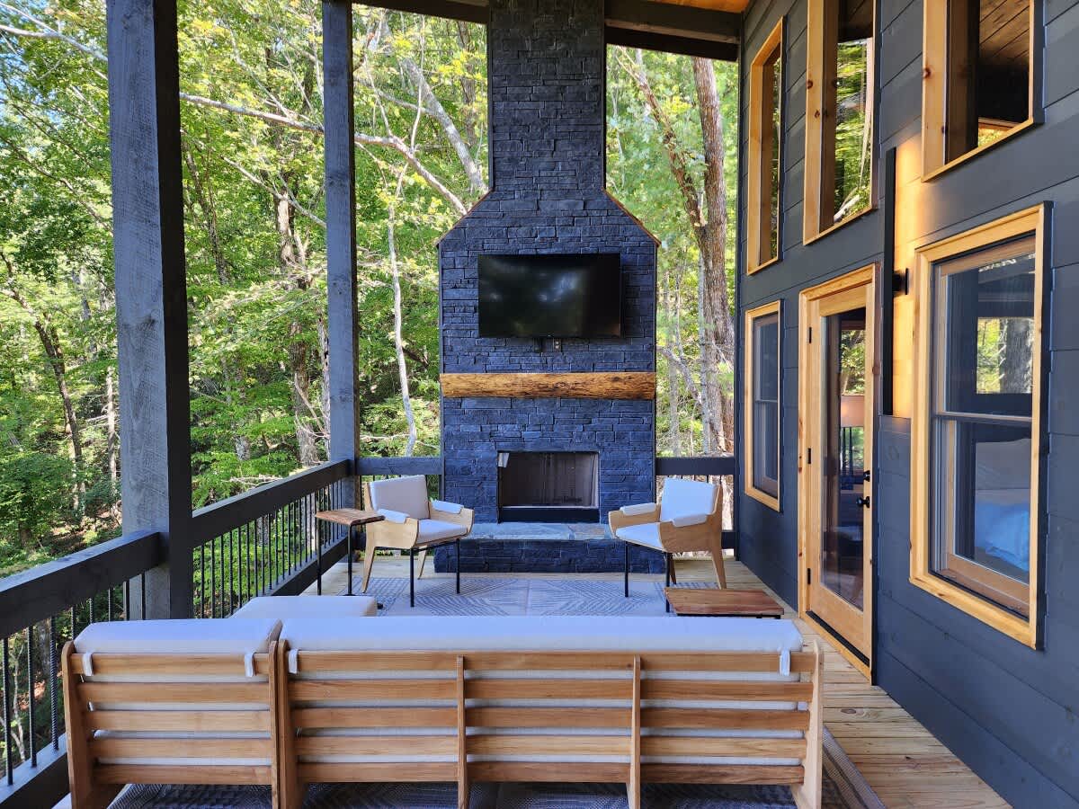 Home in Blairsville property photo 5